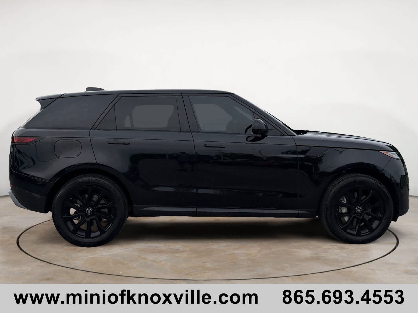 Used 2025 Land Rover Range Rover Sport AWD/4WD image 2