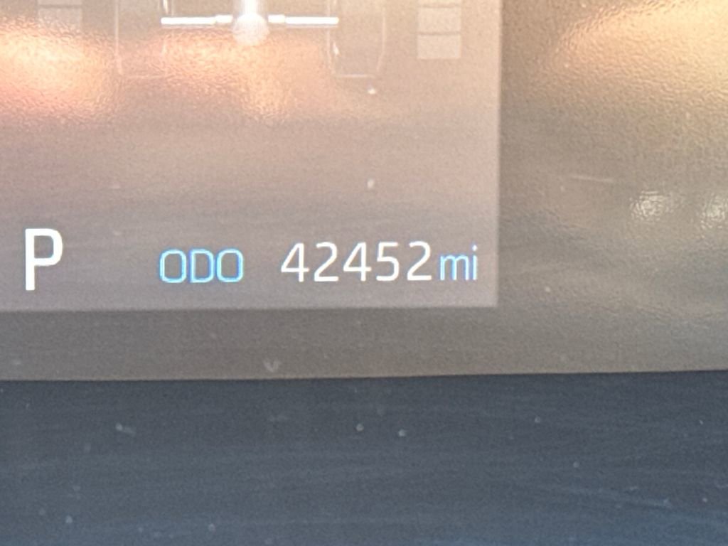 Used 2021 Toyota Highlander LE image 18