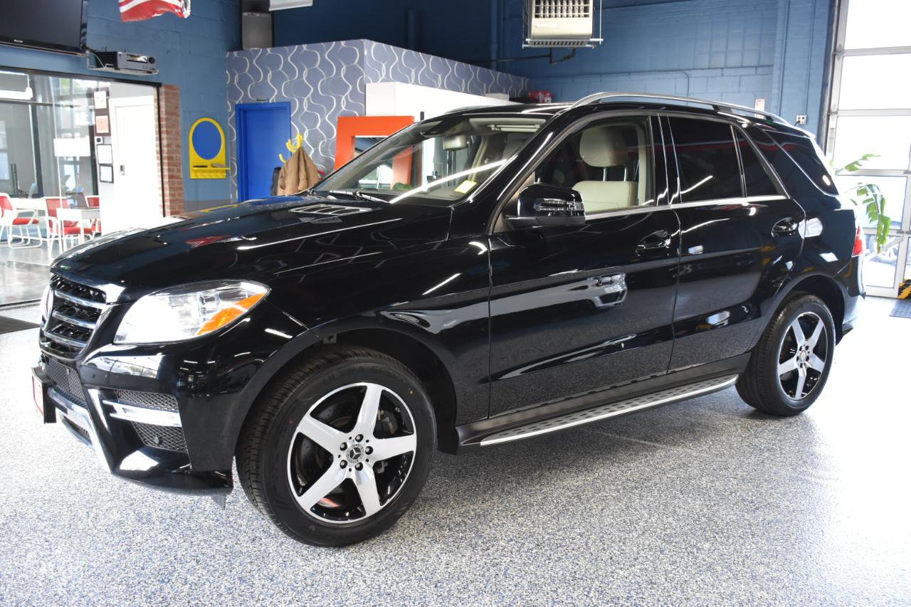 Used 2015 Mercedes-Benz ML 350 4MATIC w/ Premium 1 Package image 10