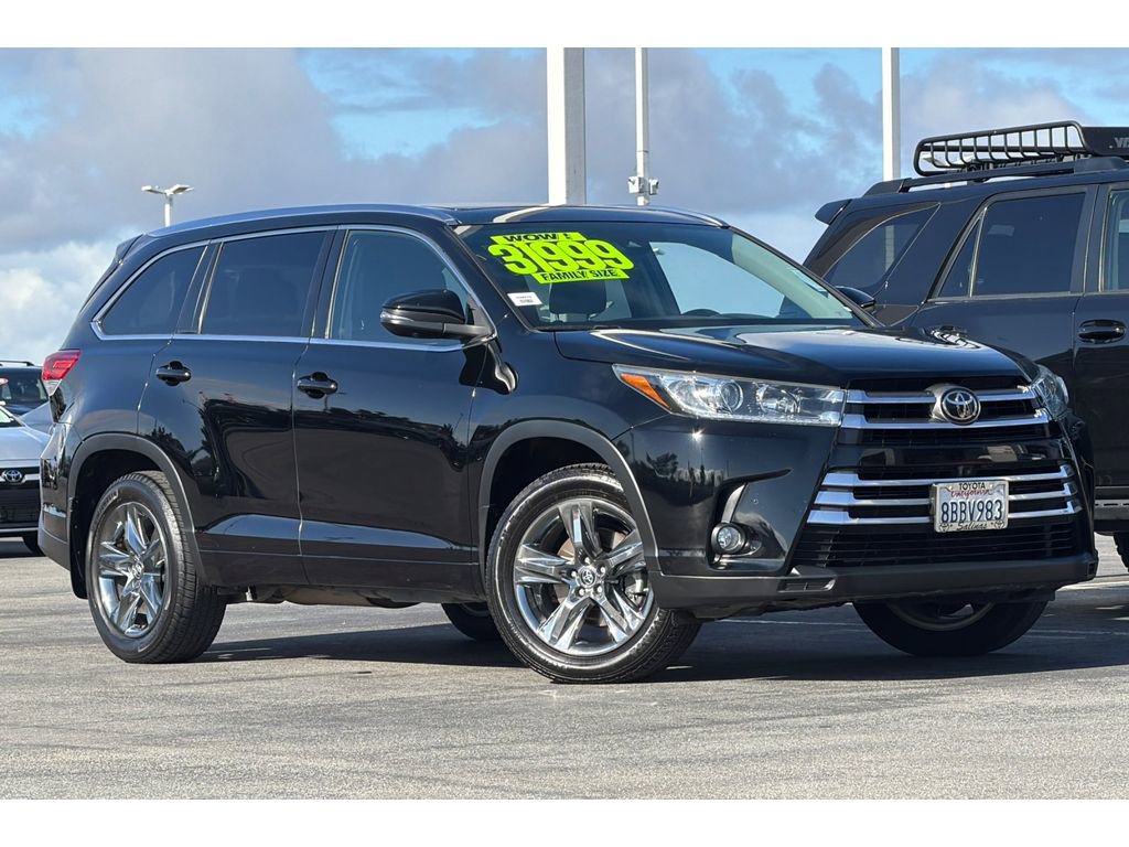 Used 2018 Toyota Highlander Limited Platinum AWD/4WD image 2
