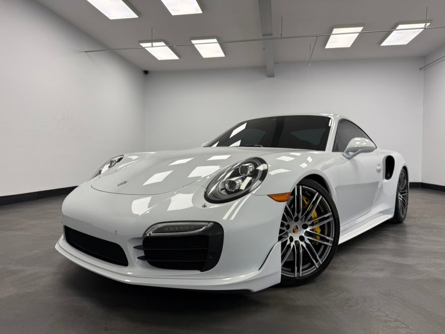 Used 2015 Porsche 911 Turbo S AWD/4WD image 3