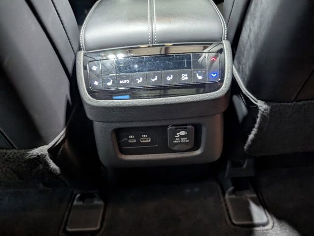 Used 2025 INFINITI QX60 Sensory w/ Vision Package image 12