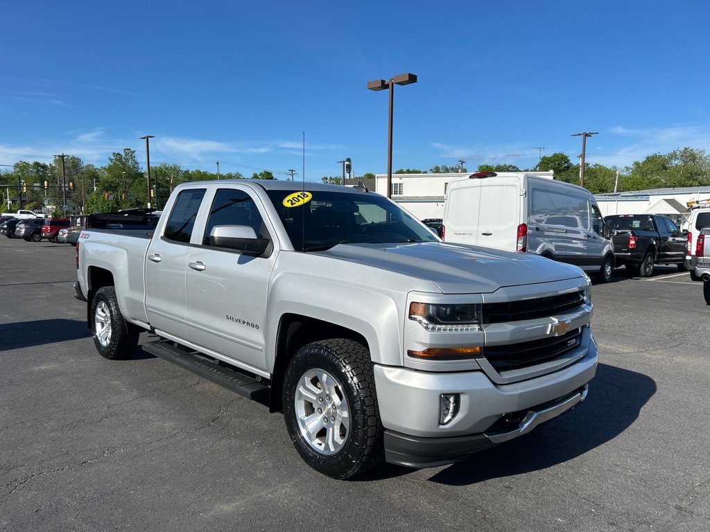 Used 2018 Chevrolet Silverado 1500 LT w/ All Star Edition image 2