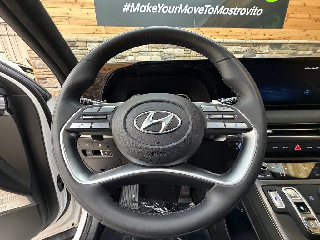 Certified 2025 Hyundai Palisade Calligraphy image 17