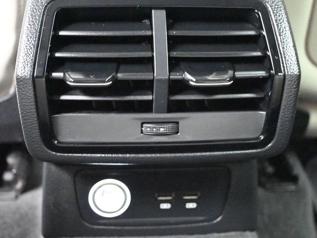 Used 2019 Audi Q3 2.0T Premium Plus w/ Premium Plus Package AWD/4WD image 15