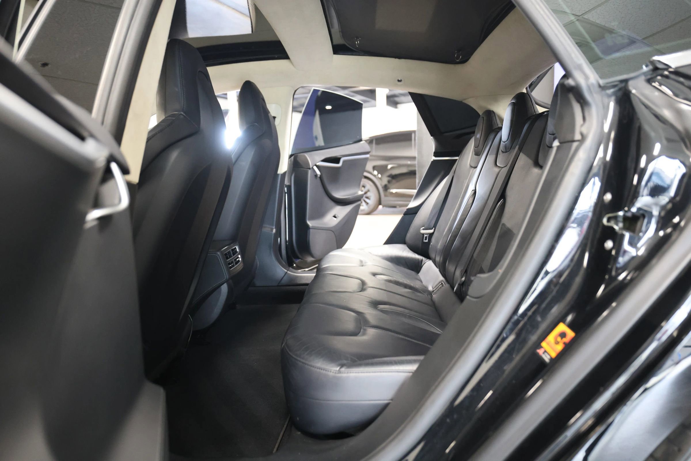 Used 2014 Tesla Model S P85 image 51