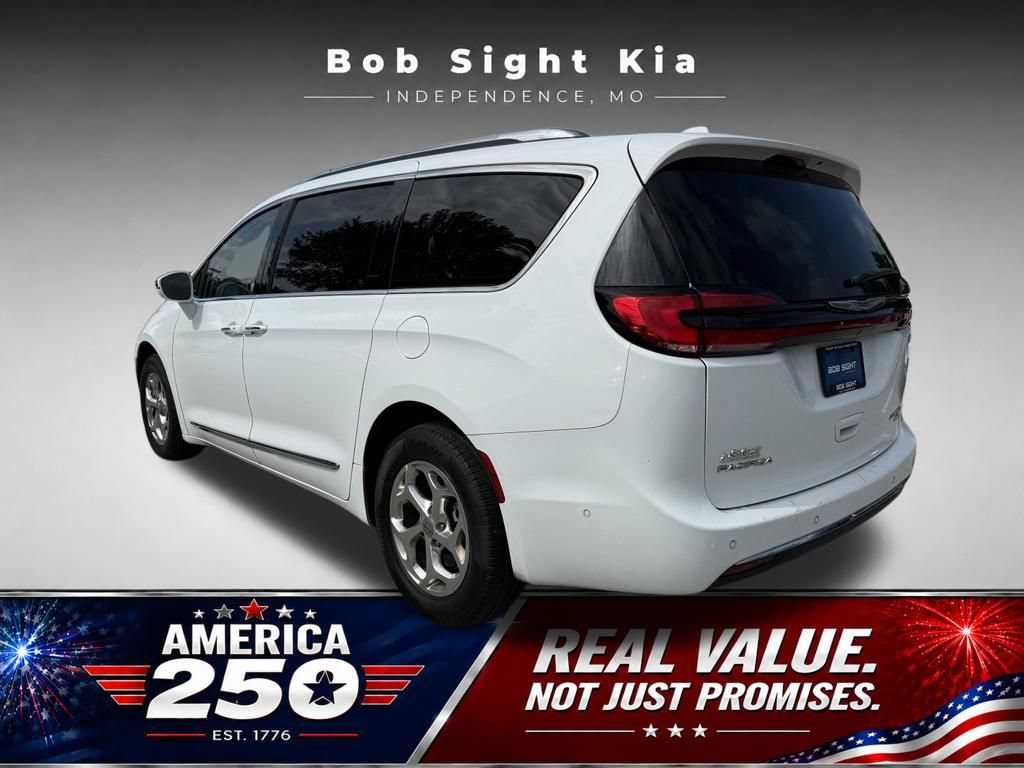 Used 2021 Chrysler Pacifica Limited w/ Premium & Safety Sphere Group AWD/4WD image 8