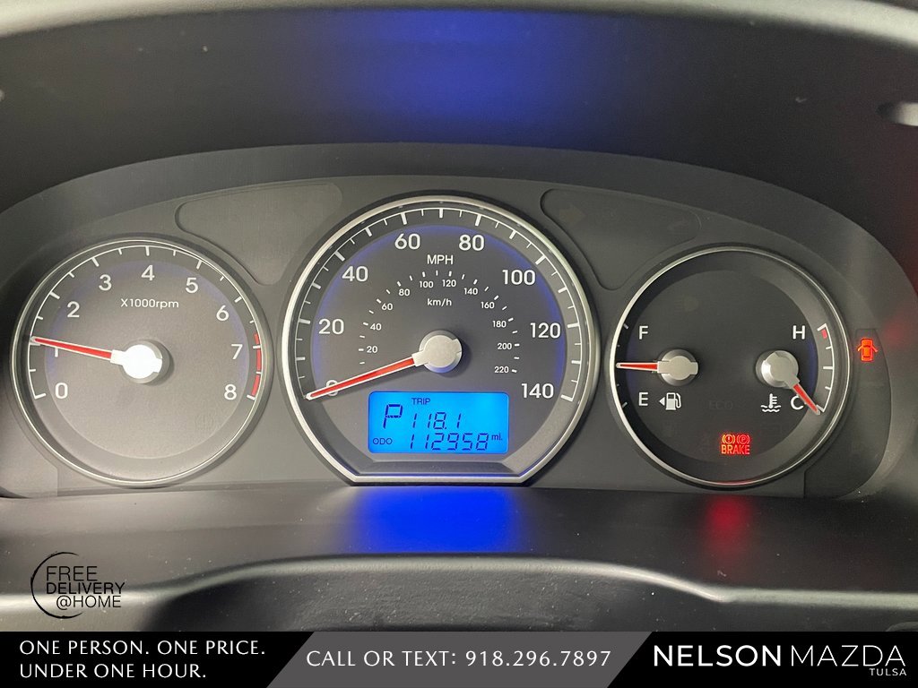 Used 2012 Hyundai Santa Fe Limited w/ Navigation Pkg 4 image 24