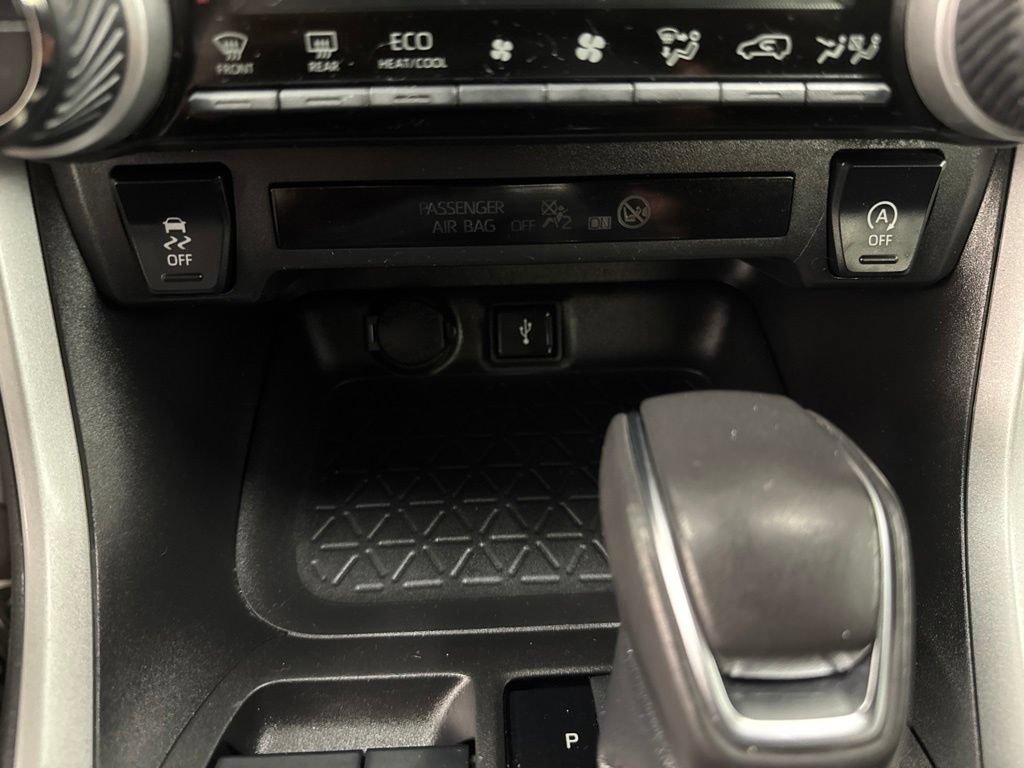 Used 2022 Toyota RAV4 XLE Premium FWD image 24