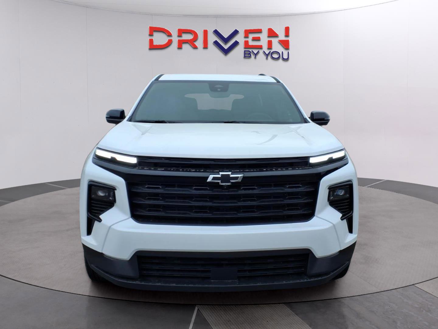 New 2026 Chevrolet Traverse LT image 8