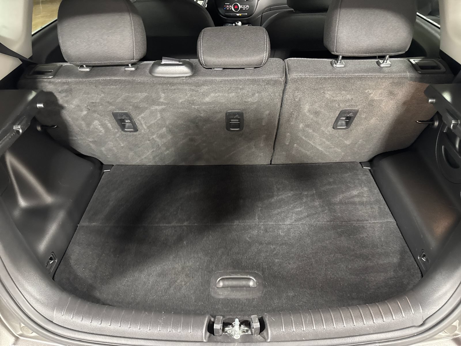 Used 2017 Kia Soul + FWD image 25