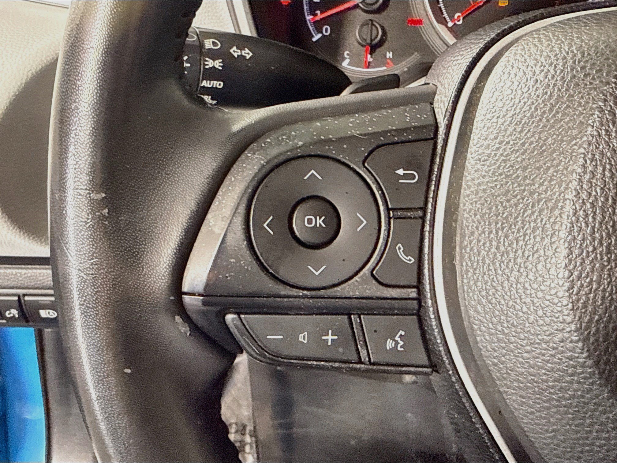 Used 2019 Toyota Corolla SE w/ SE Option Package FWD image 14