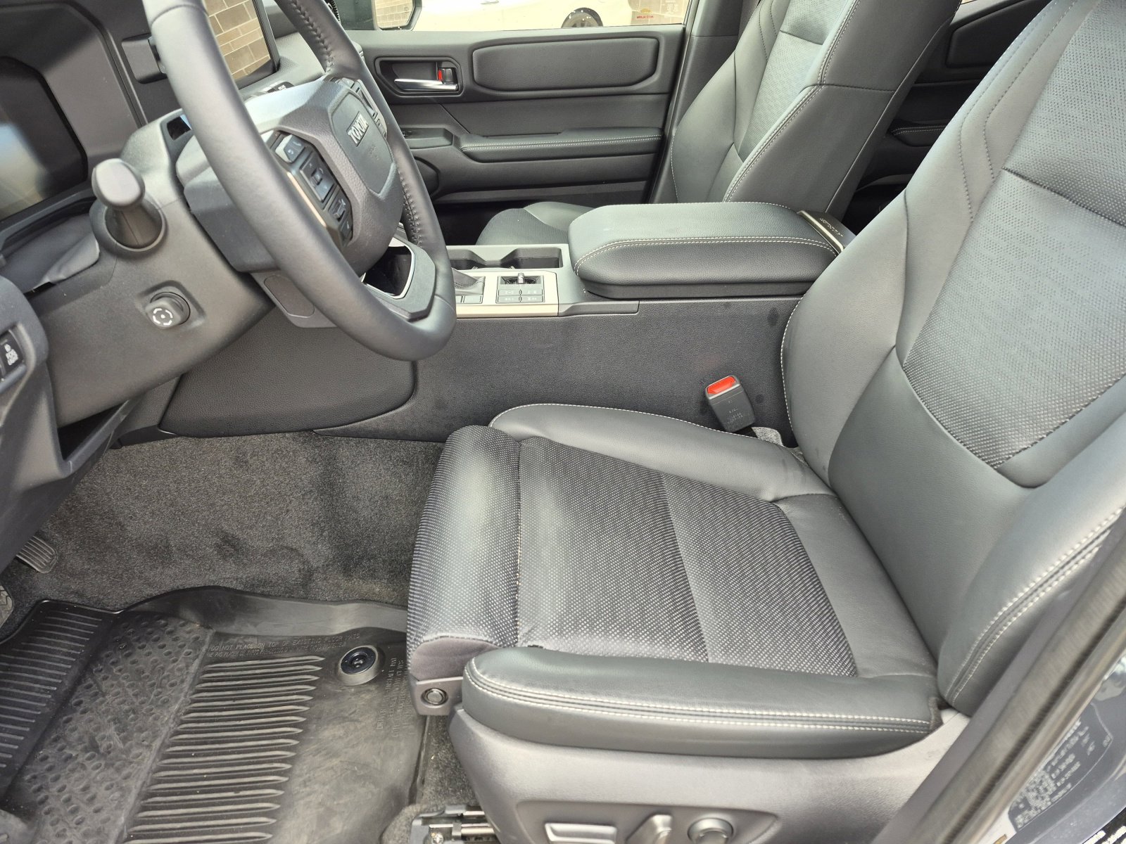 Used 2026 Toyota Land Cruiser w/ Premium Package image 17