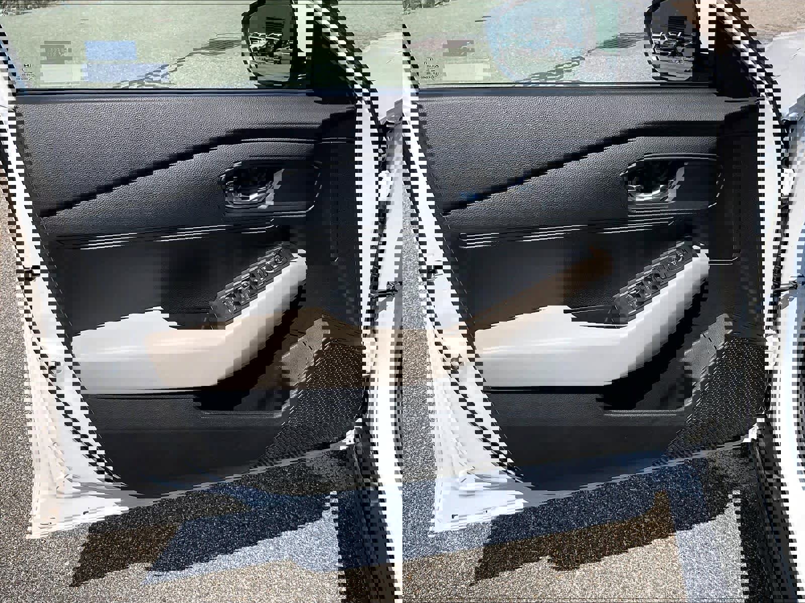 Used 2023 Honda Accord LX image 9