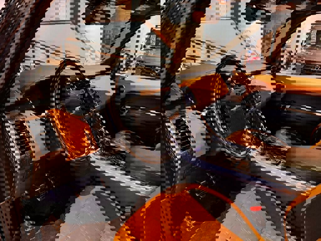 Used 2021 Land Rover Range Rover Sport HSE Dynamic image 9