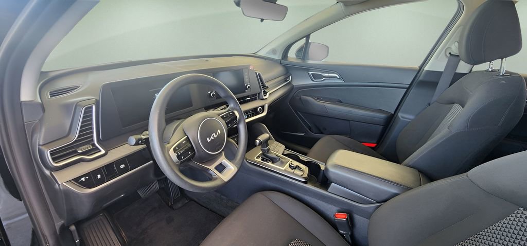 Used 2024 Kia Sportage LX FWD image 14