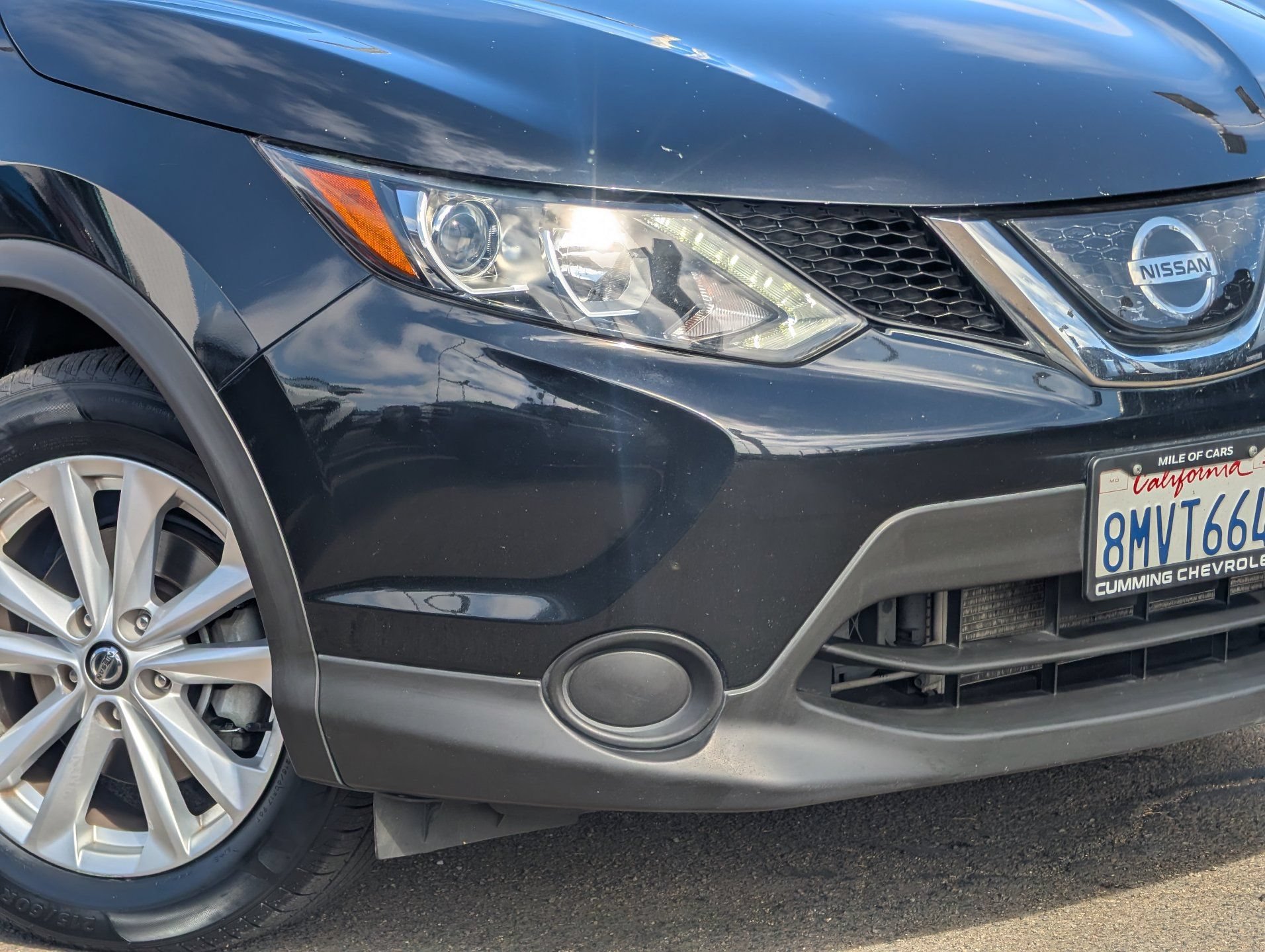 Used 2019 Nissan Rogue Sport SV FWD image 3