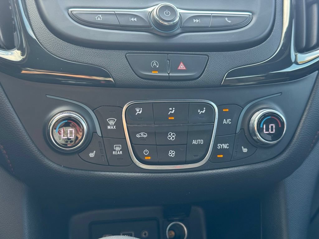 Used 2023 Chevrolet Equinox RS w/ LPO, Floor Liner Package FWD image 23