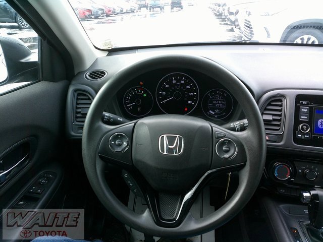 Used 2020 Honda HR-V LX image 11