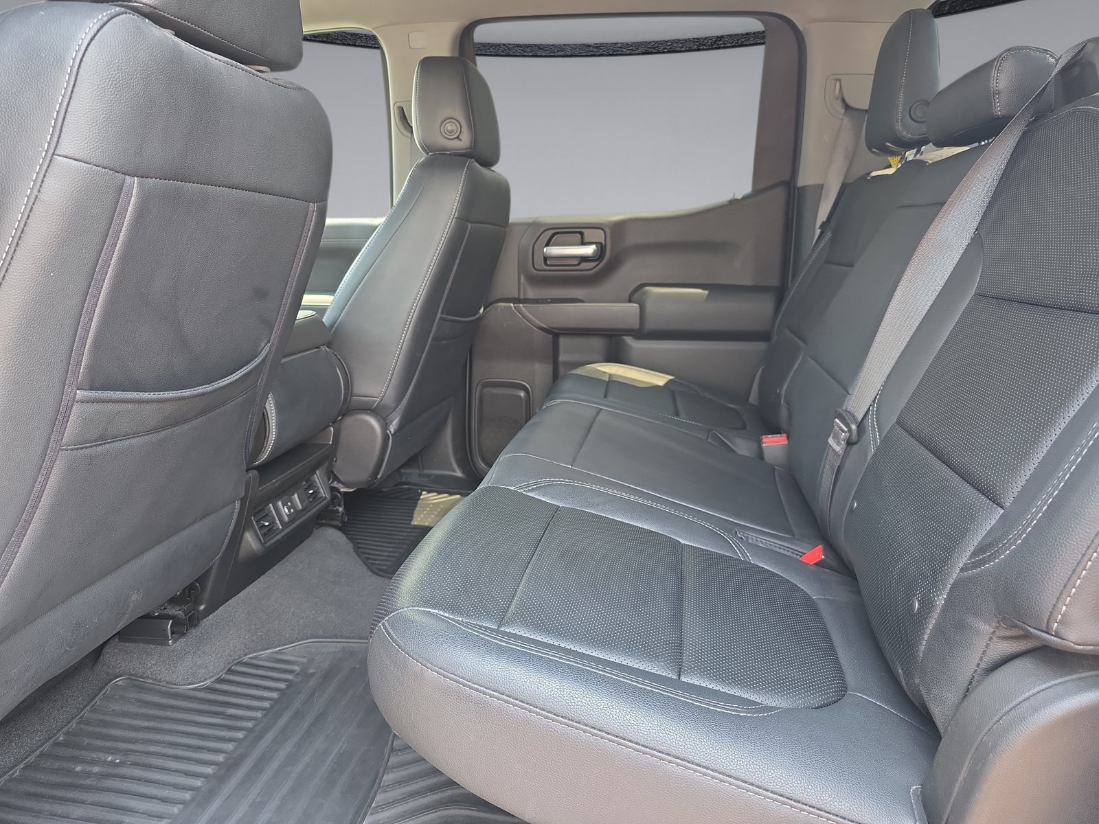 Used 2020 Chevrolet Silverado 1500 LT w/ All-Star Edition AWD/4WD image 34