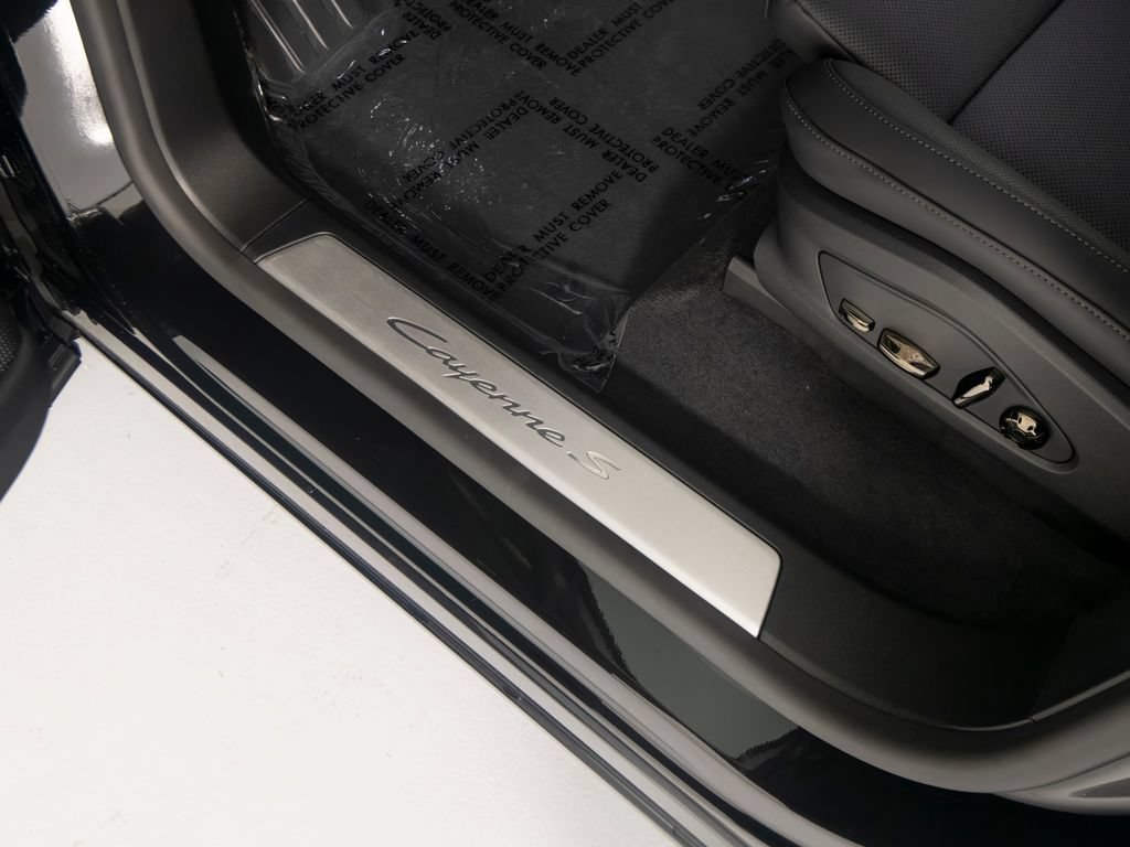New 2026 Porsche Cayenne S AWD/4WD image 20