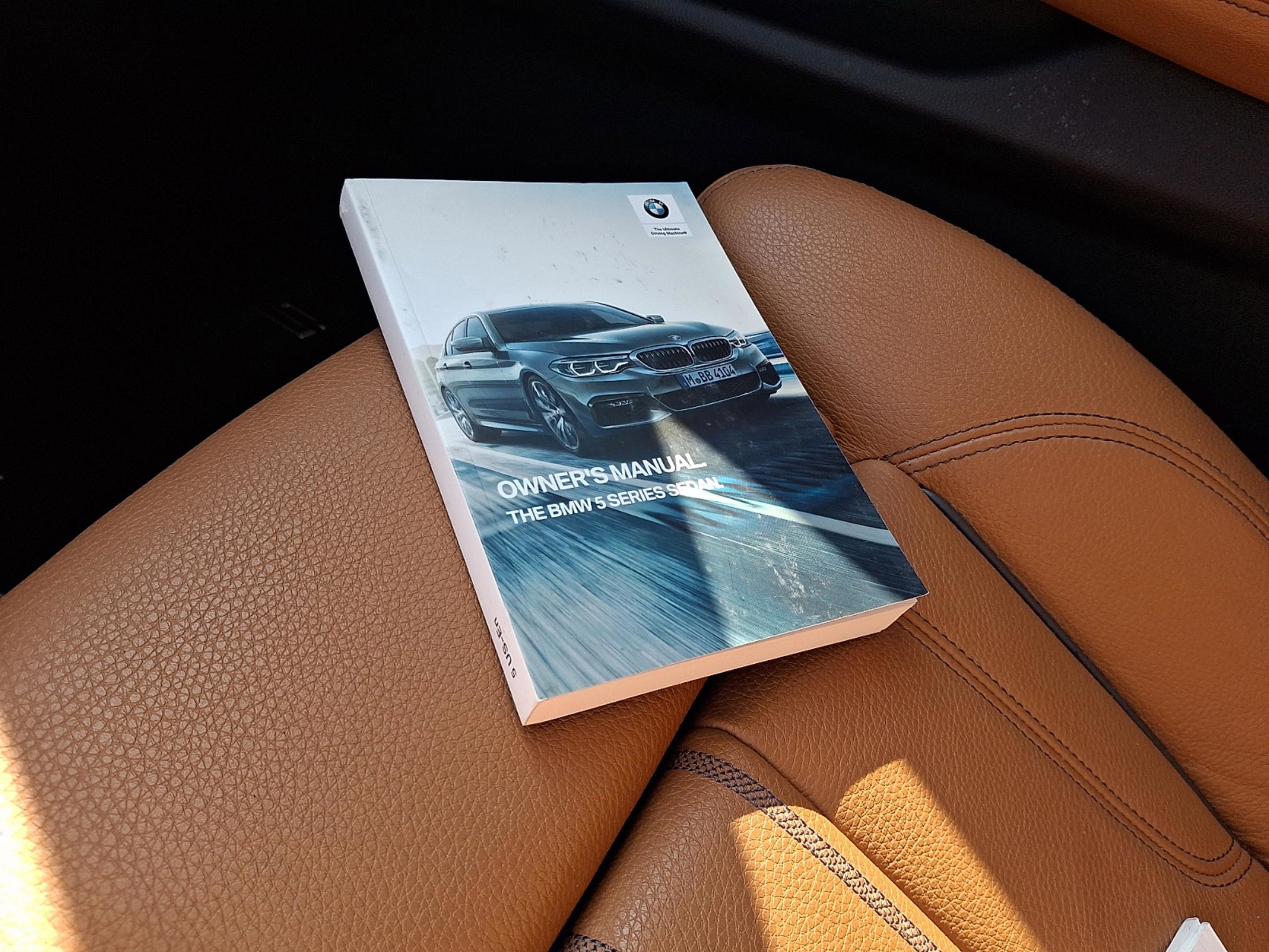 Used 2020 BMW 530i xDrive w/ Premium Package image 26