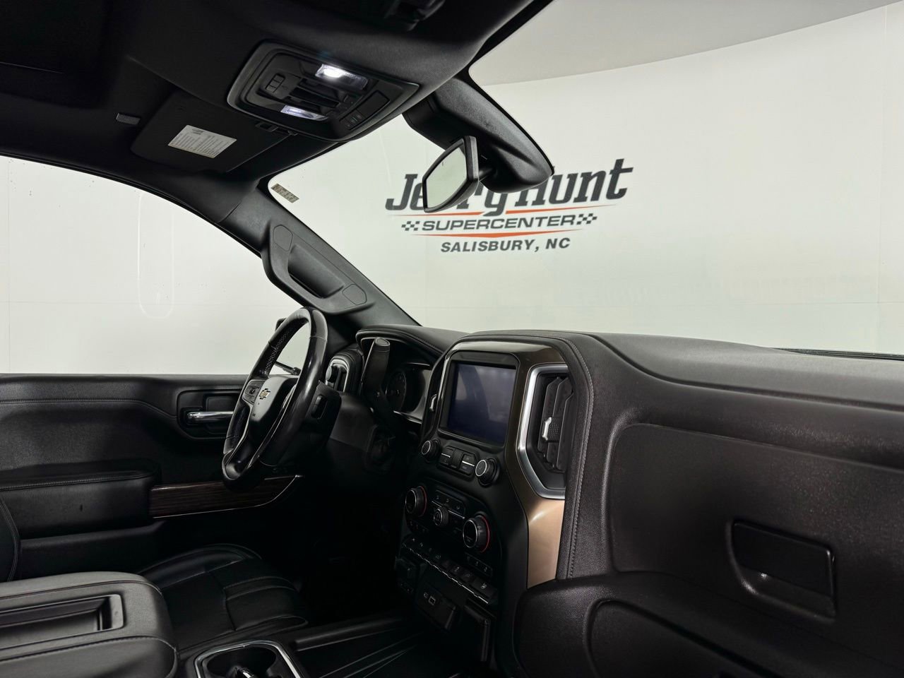 Used 2019 Chevrolet Silverado 1500 High Country image 33