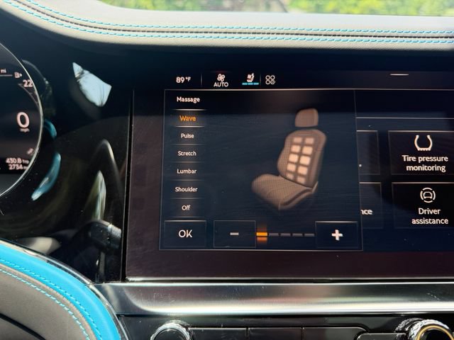 Used 2025 Bentley Flying Spur Plug-In Hybrid AWD/4WD image 39