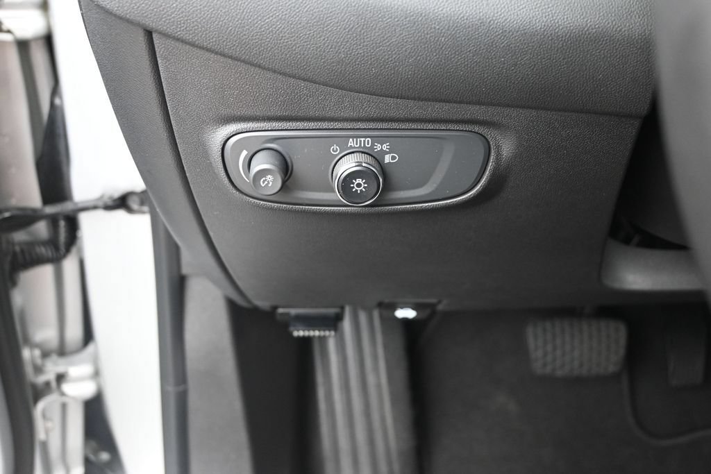 Used 2022 Chevrolet Equinox LT AWD/4WD image 29