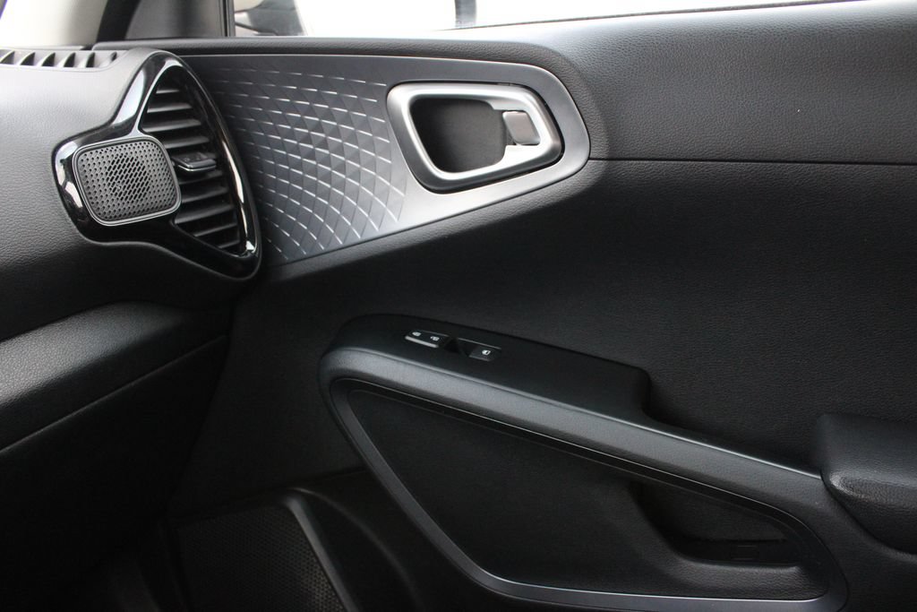 Used 2020 Kia Soul EX FWD image 20