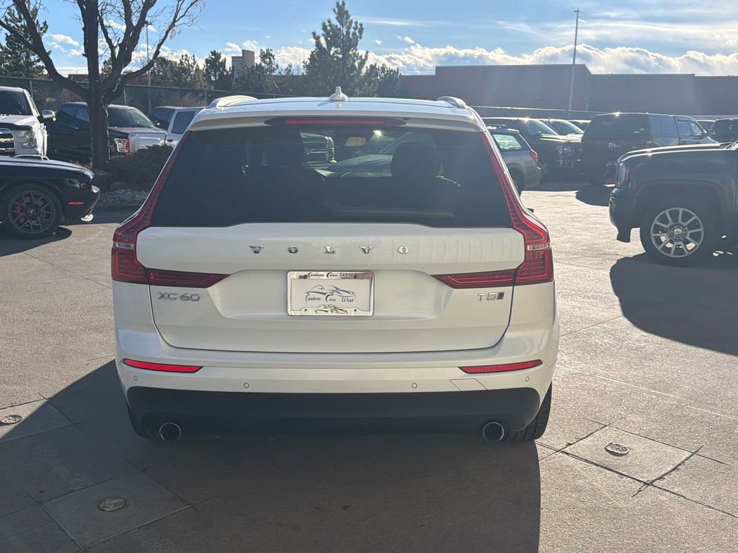Used 2020 Volvo XC60 T5 Momentum image 6