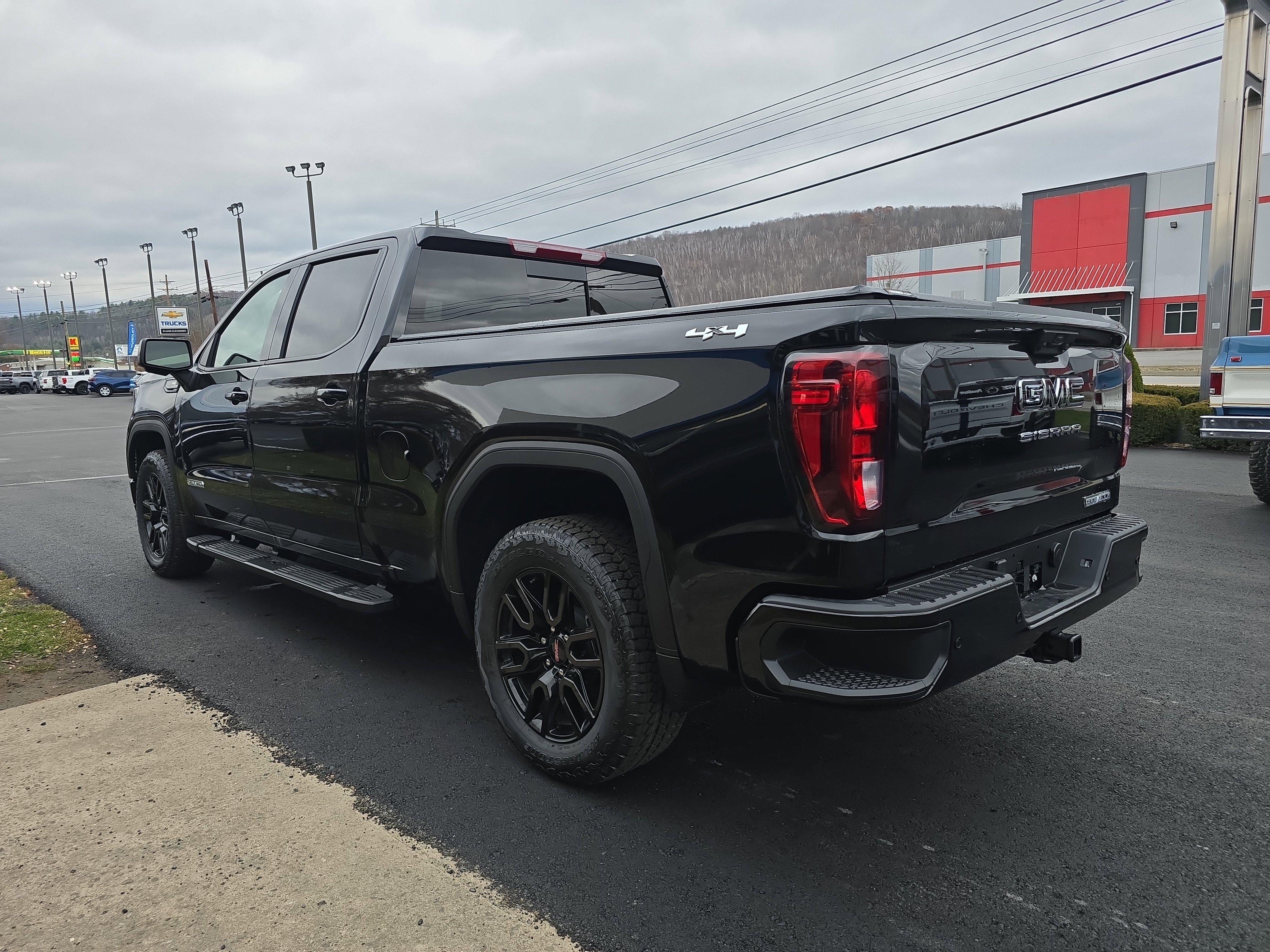 New 2026 GMC Sierra 1500 Elevation w/ Elevation Premium Package image 6