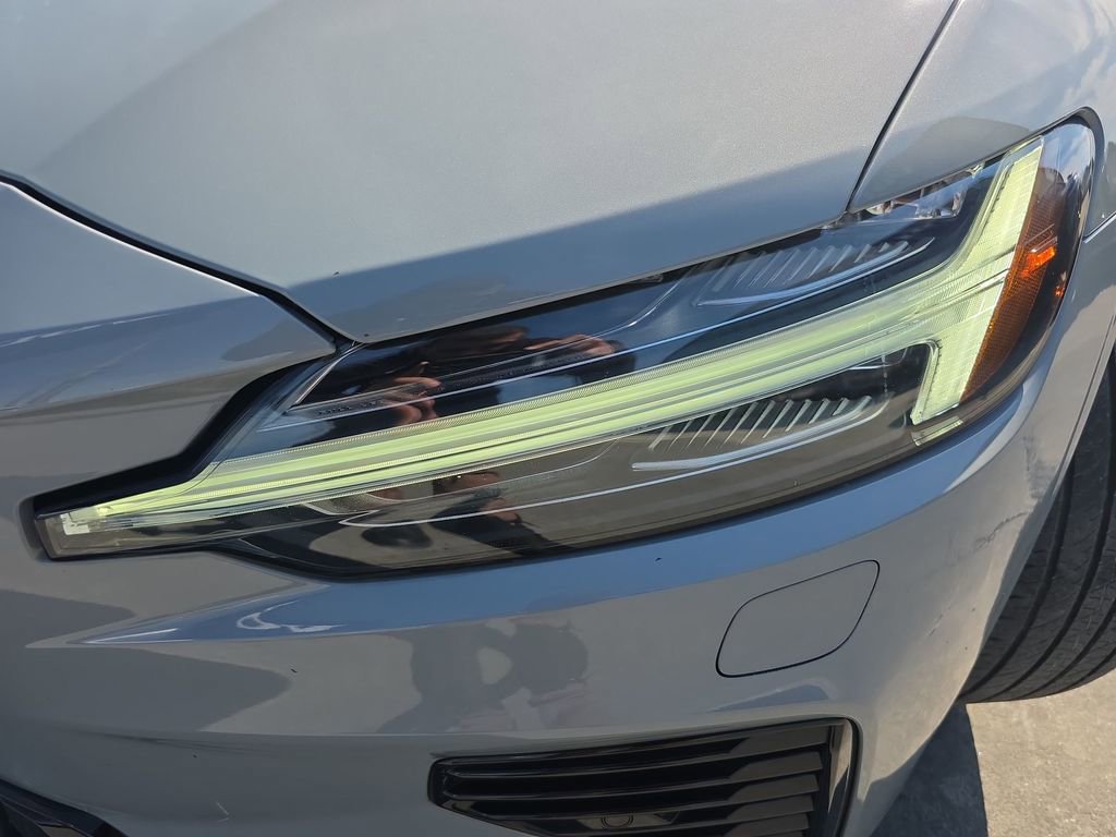 Certified 2024 Volvo S60 T8 Ultimate w/ Climate Package image 33