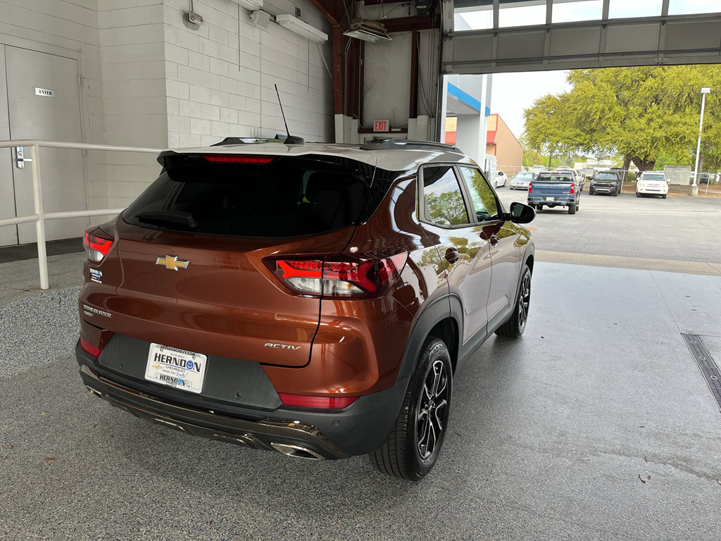 Used 2021 Chevrolet TrailBlazer ACTIV w/ Sun and Liftgate Package image 11