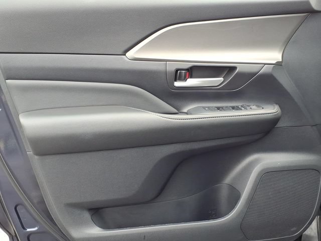 Used 2026 Toyota Grand Highlander AWD image 15