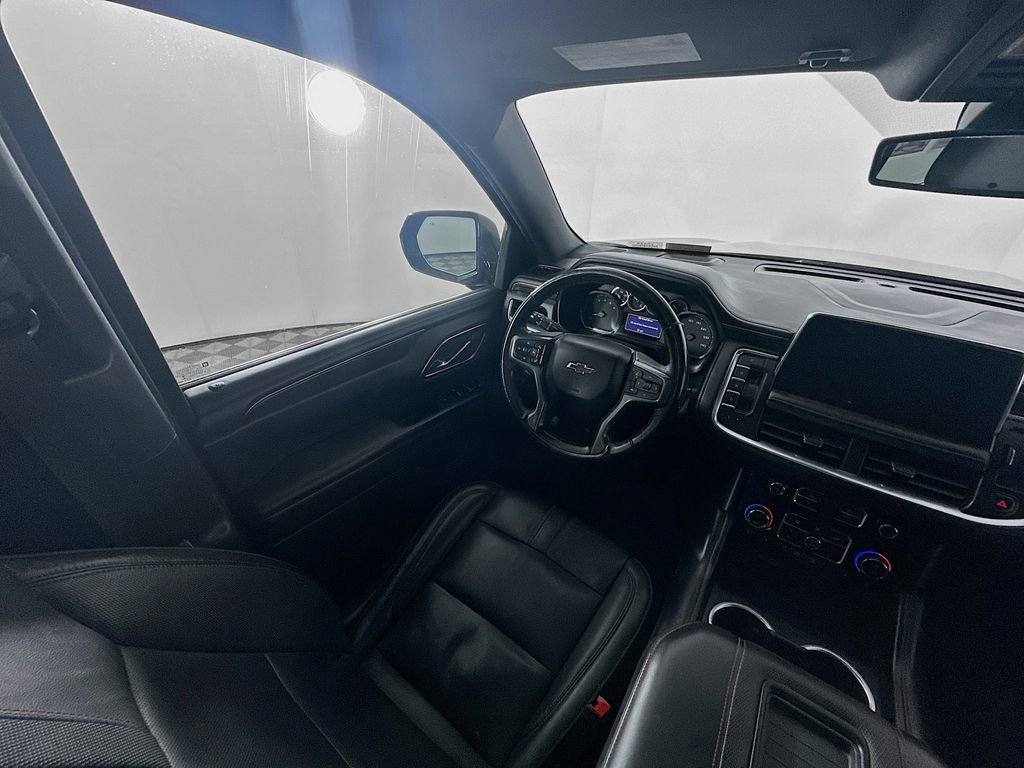Used 2021 Chevrolet Suburban RST w/ Luxury Package image 9