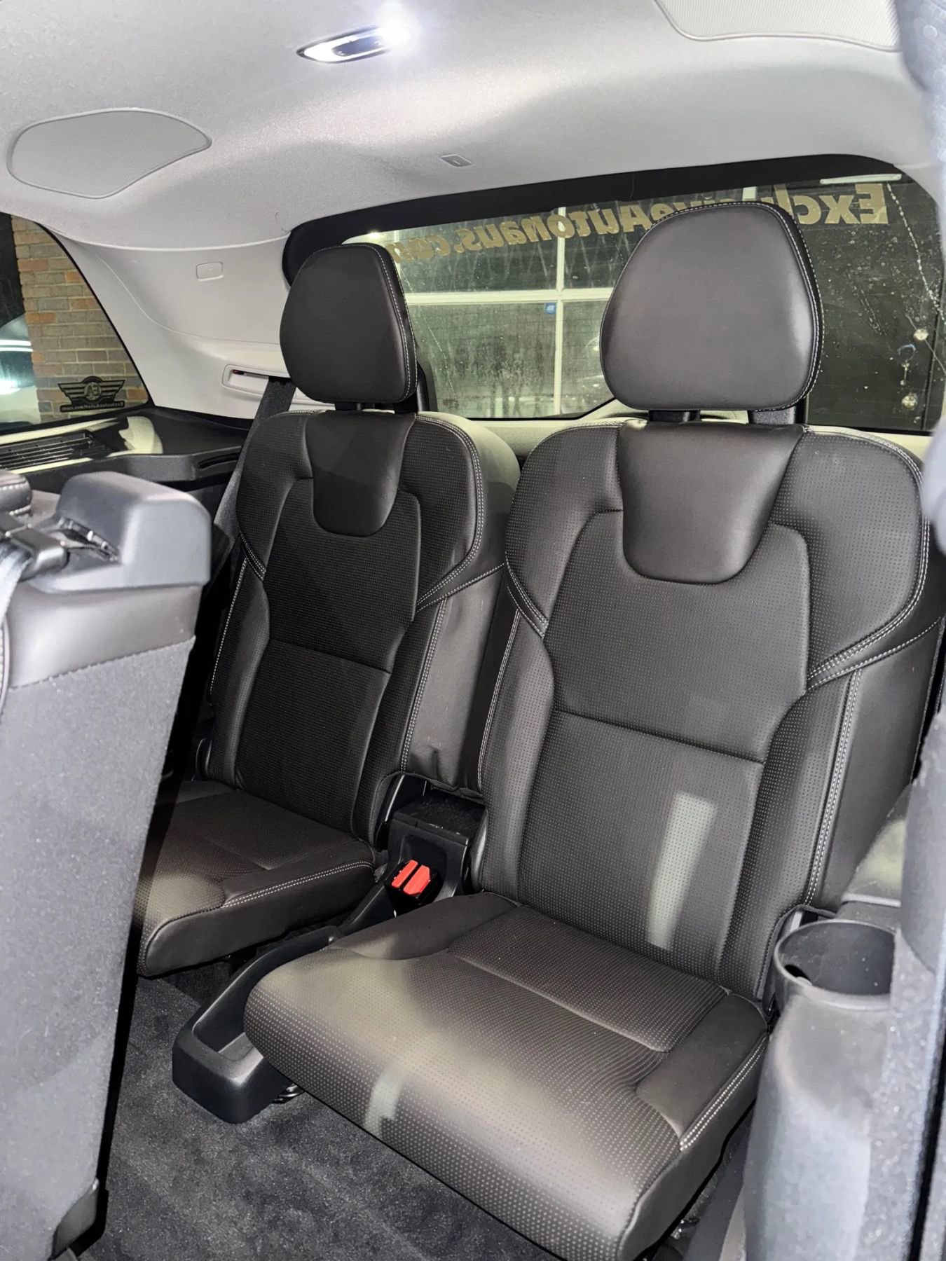 Used 2016 Volvo XC90 T8 Inscription w/ Protection Package Plus image 13