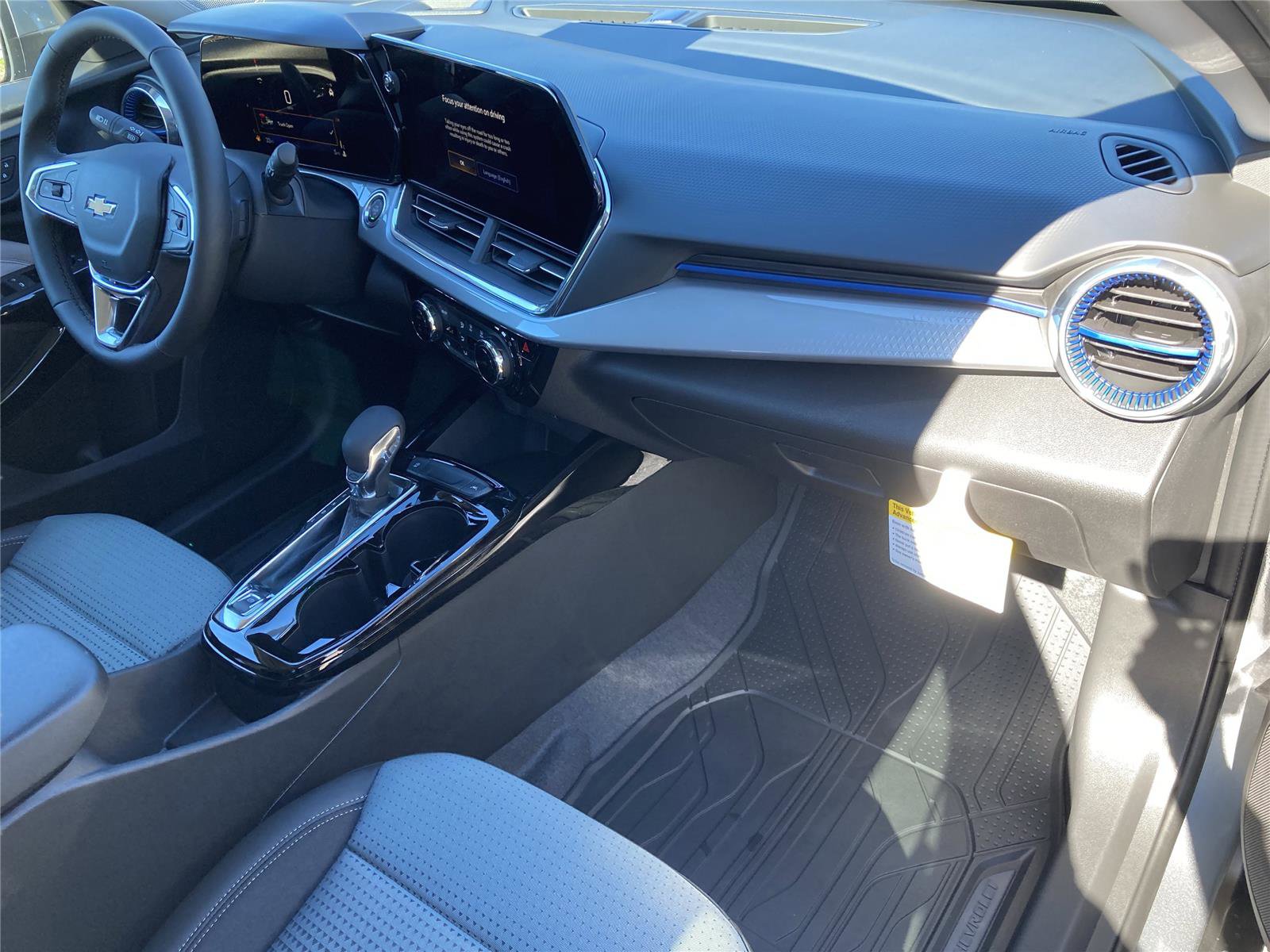 New 2026 Chevrolet Trax LT w/ Driver Confidence Package image 32