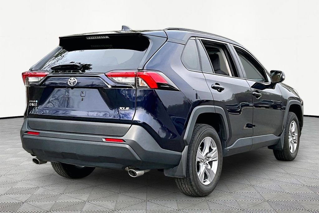 Used 2025 Toyota RAV4 XLE w/ Convenience Package image 6