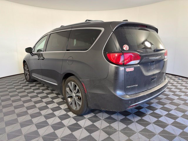 Used 2017 Chrysler Pacifica Limited FWD image 8