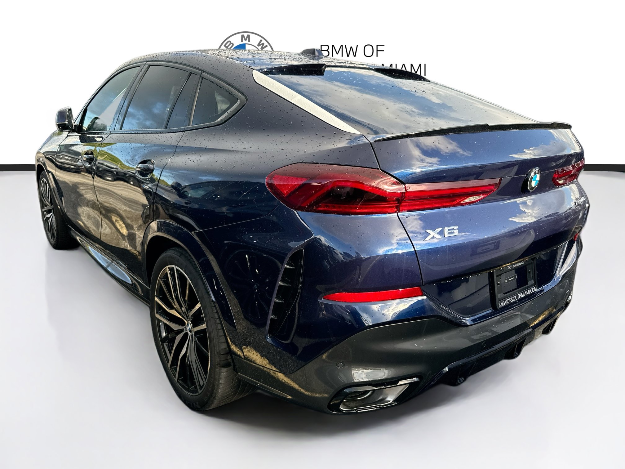 New 2027 BMW X6 xDrive40i w/ Executive Package AWD/4WD image 4