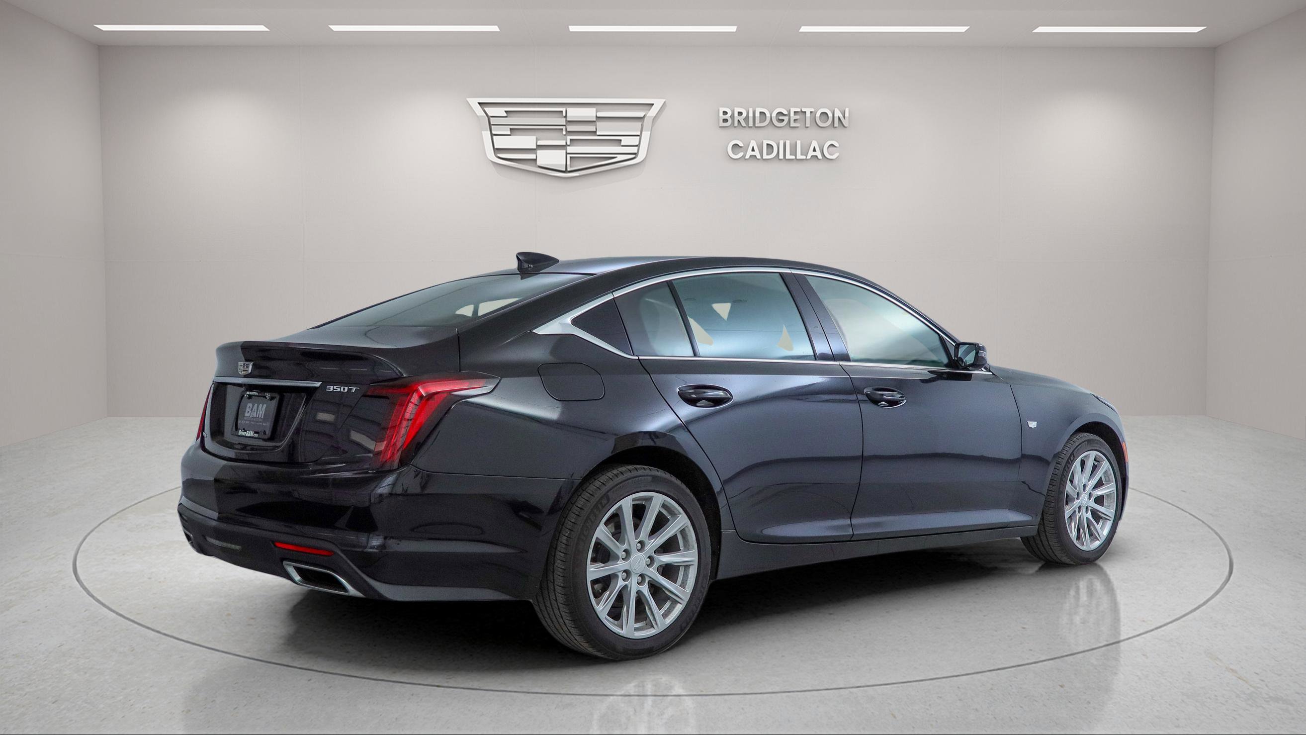 Used 2024 Cadillac CT5 Luxury w/ Cold Weather Package AWD/4WD image 7
