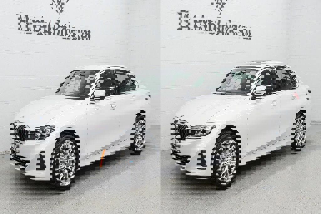 Used 2024 BMW 330i xDrive Sedan w/ Convenience Package image 39