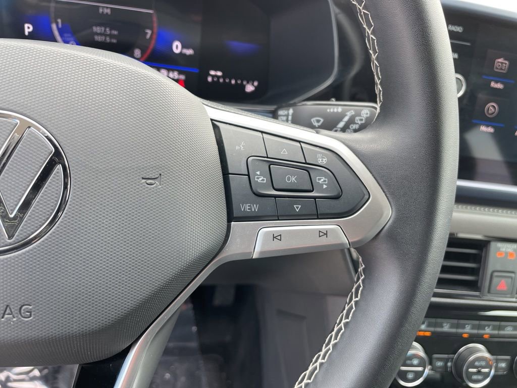 Used 2024 Volkswagen Taos SE image 14