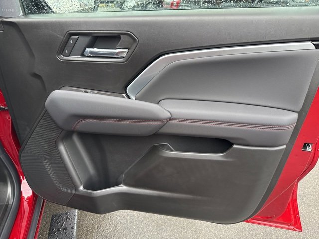 New 2025 Chevrolet Colorado Z71 w/ Midnight Edition image 15