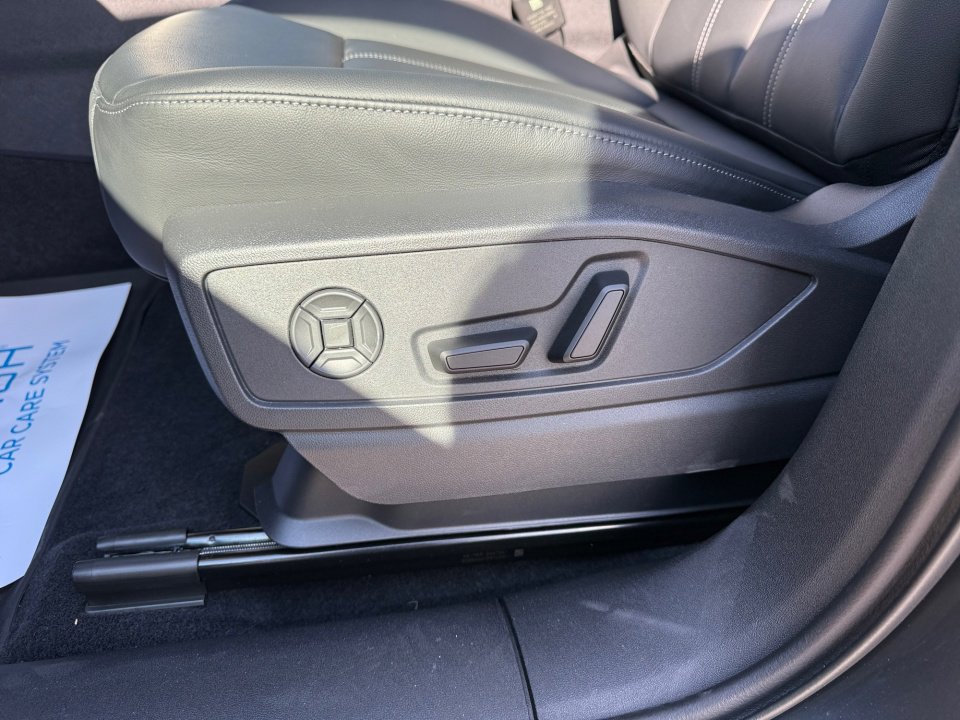 New 2025 Audi Q5 Premium image 30