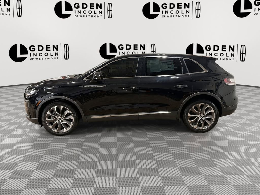Certified 2022 Lincoln Nautilus Reserve w/ Luxury Package image 5