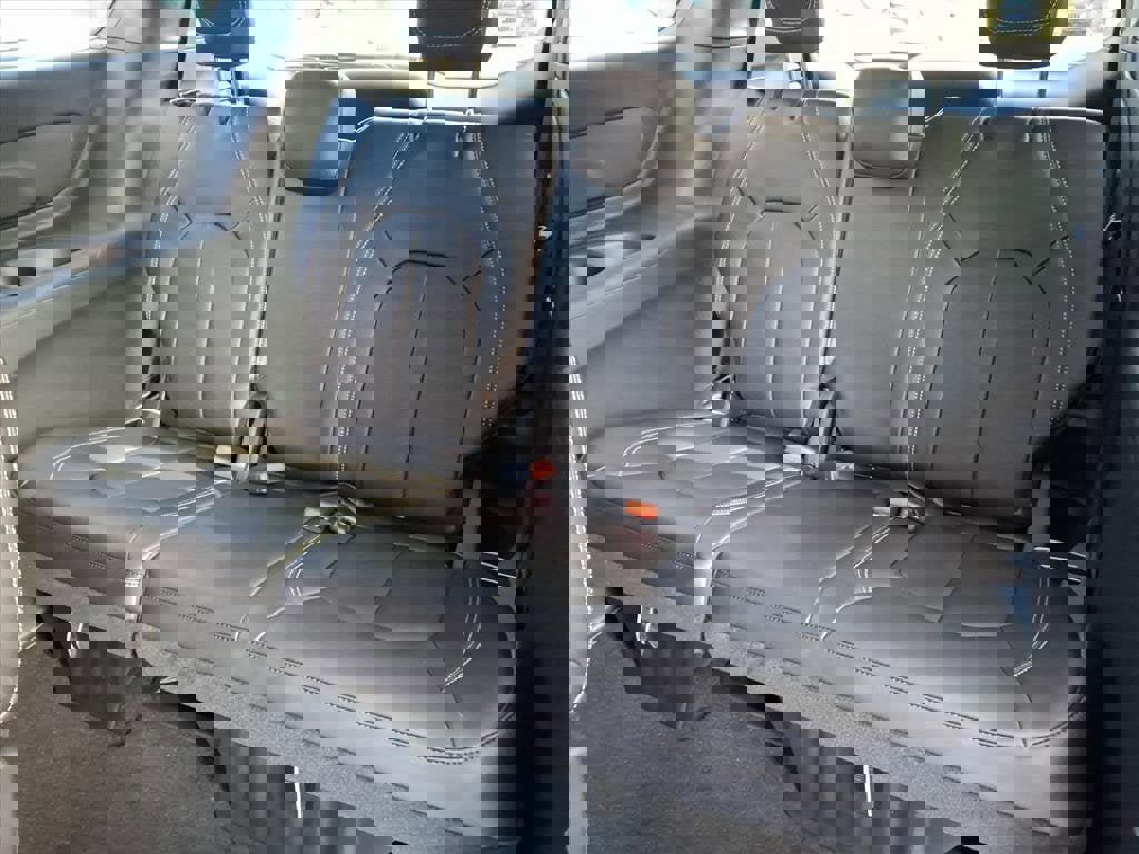 New 2026 Chrysler Pacifica Select image 8