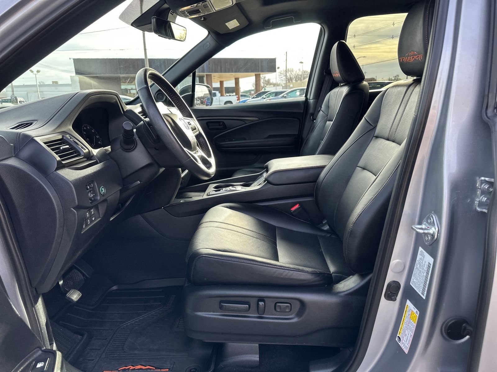 Used 2025 Honda Ridgeline TrailSport image 12