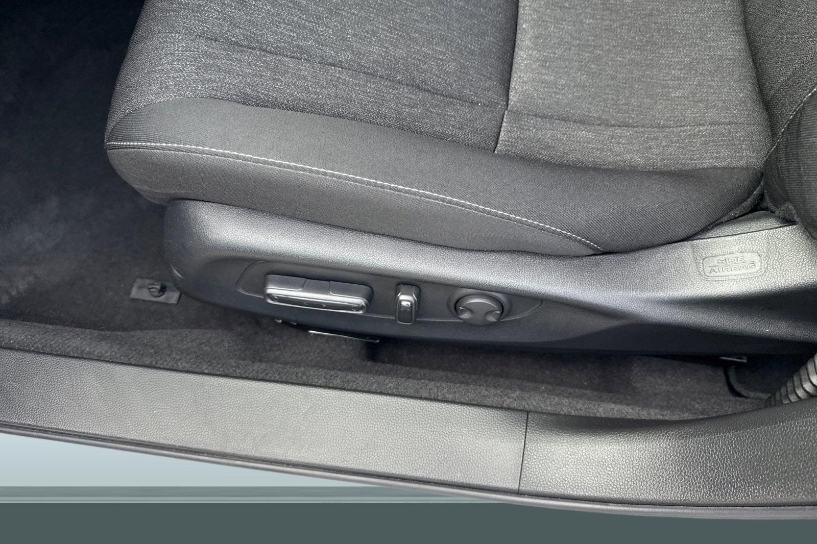 Certified 2025 Honda Accord SE image 14